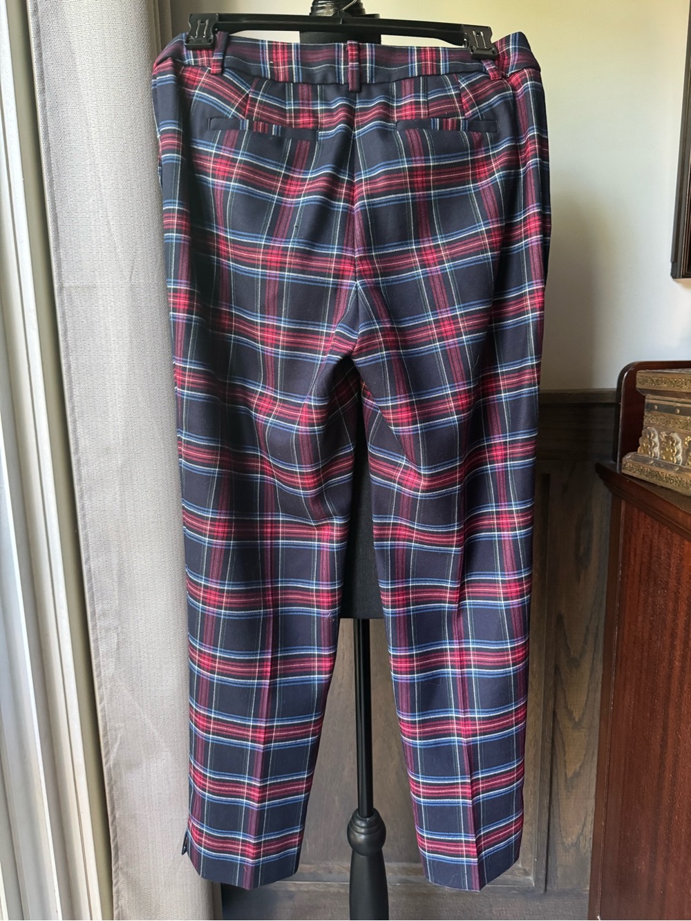 Talbots Hampshire Ankle Navy and Red Plaid Dress Pants 4 petite - Picture 3 of 6